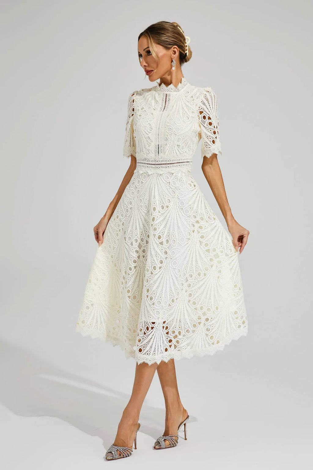 Jasmin | Women's Chic Lace Midi Dress