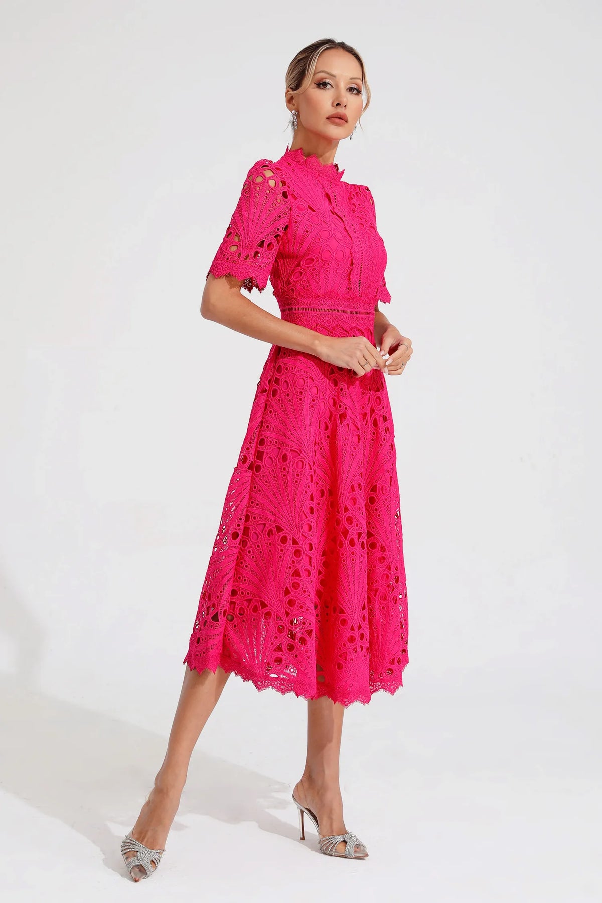 Jasmin | Women's Chic Lace Midi Dress
