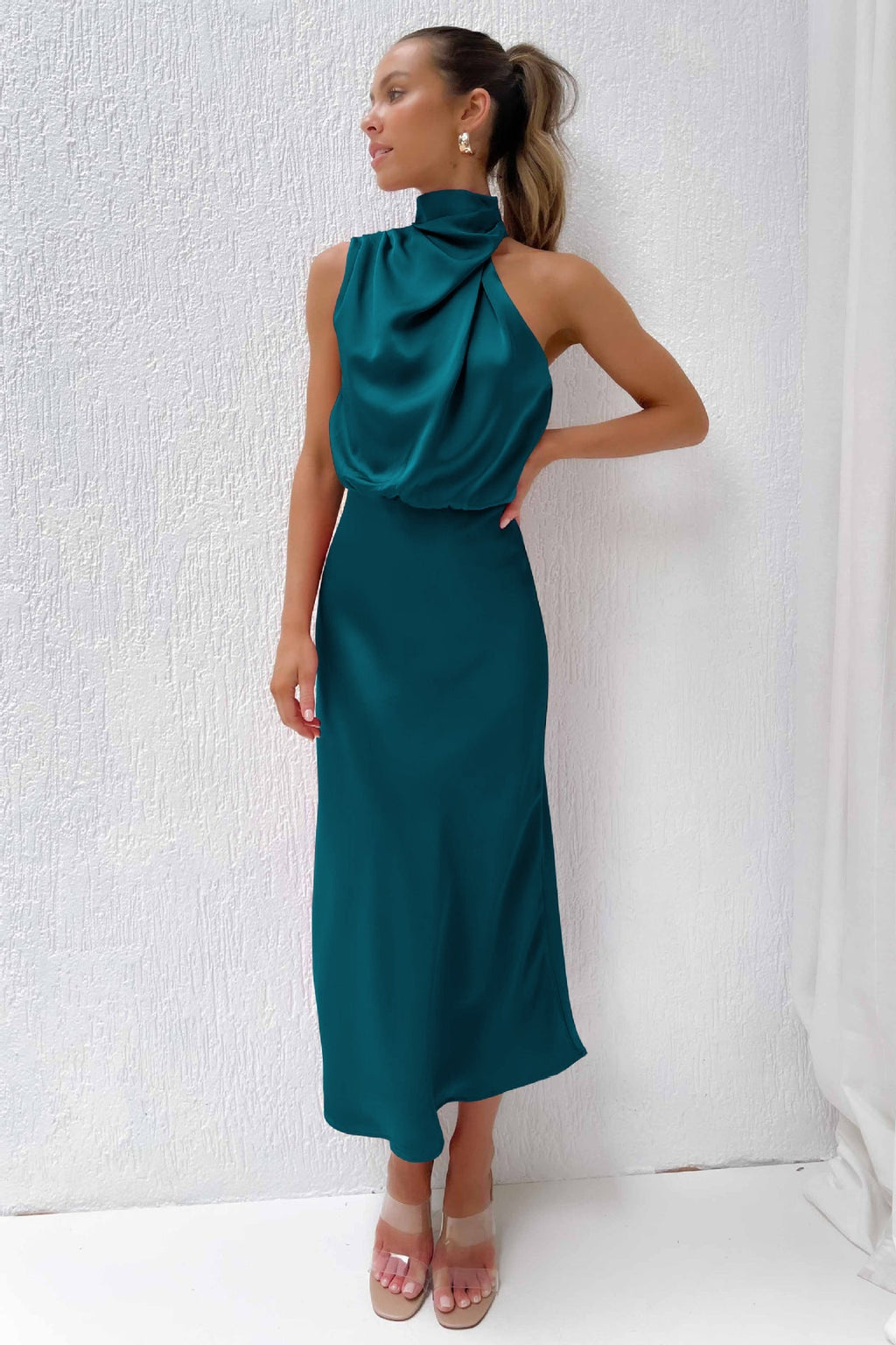 Doris | Women's Stylish Halter Evening Dress